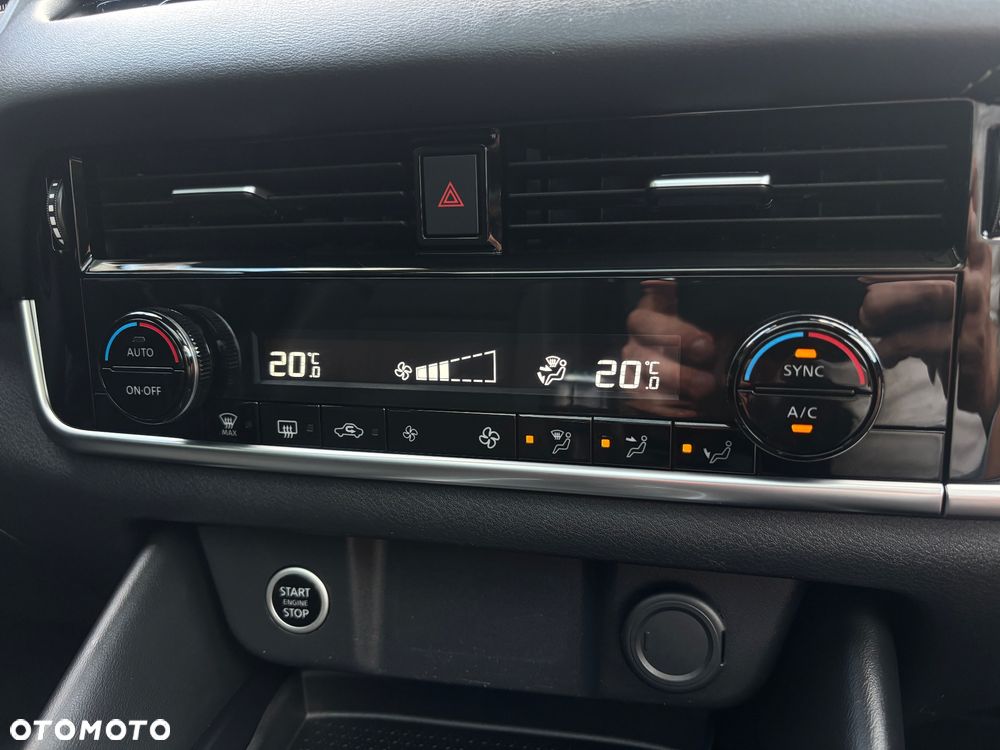 Nissan Qashqai 1.3 DIG-T mHEV N-Connecta - 36
