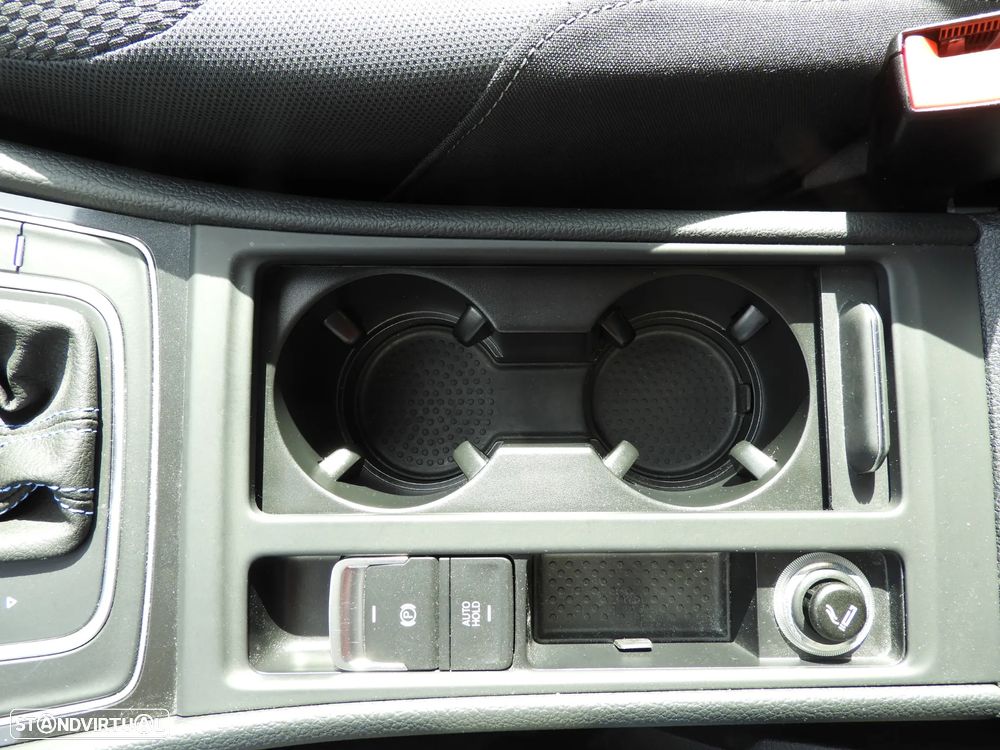 VW e-Golf AC/DC - 16