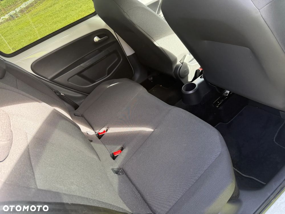 Volkswagen up! 1.0 move - 5
