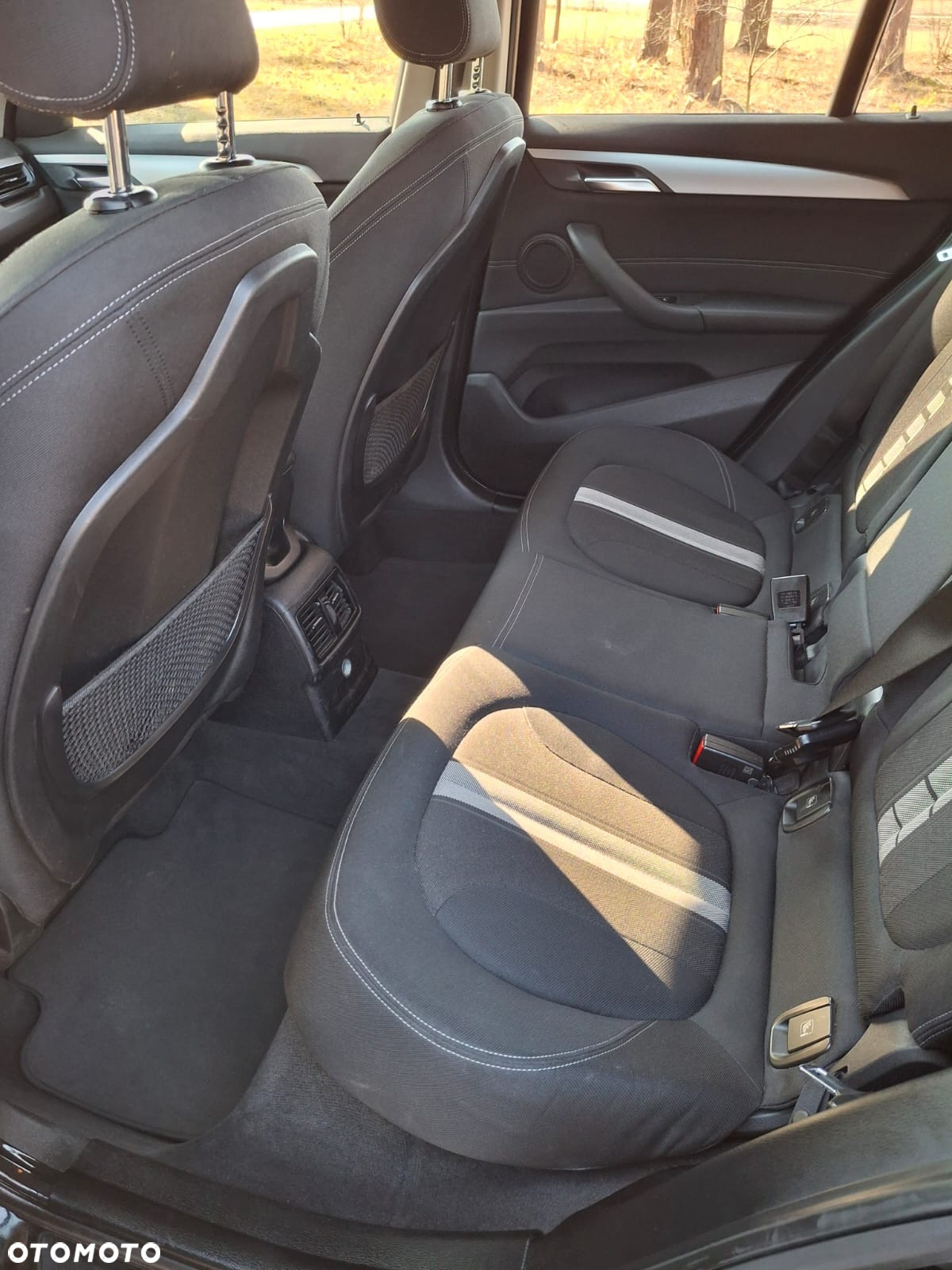 BMW X1 sDrive18d - 11