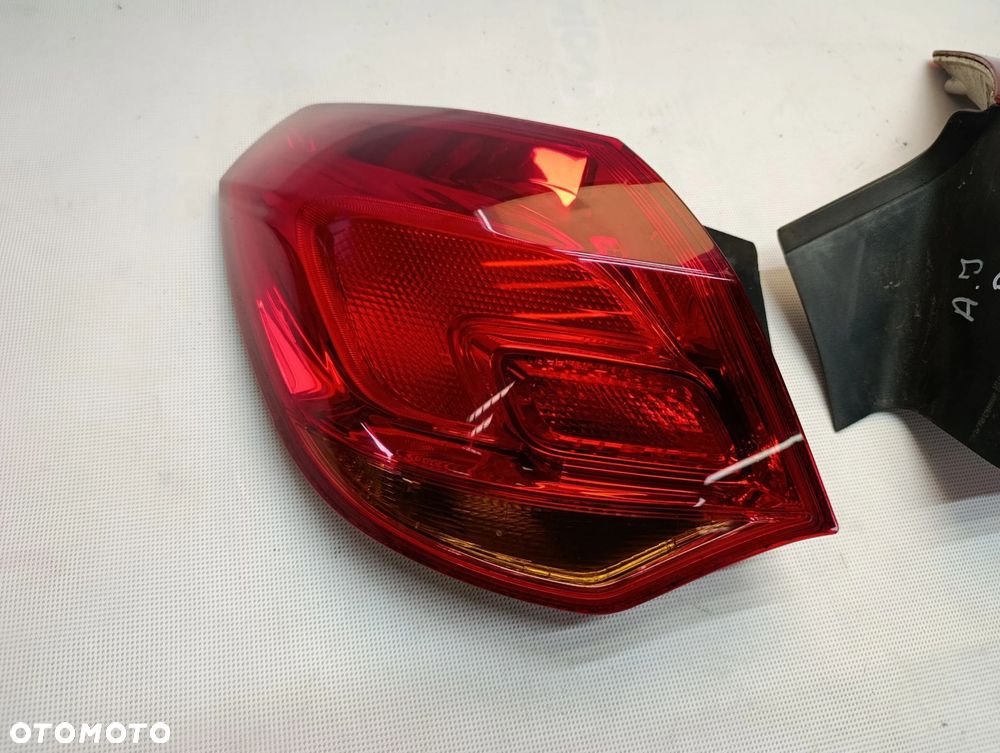 Astra J lampa tylna tył w błotnik HB Europa oryginał Astra IV Opel - 2