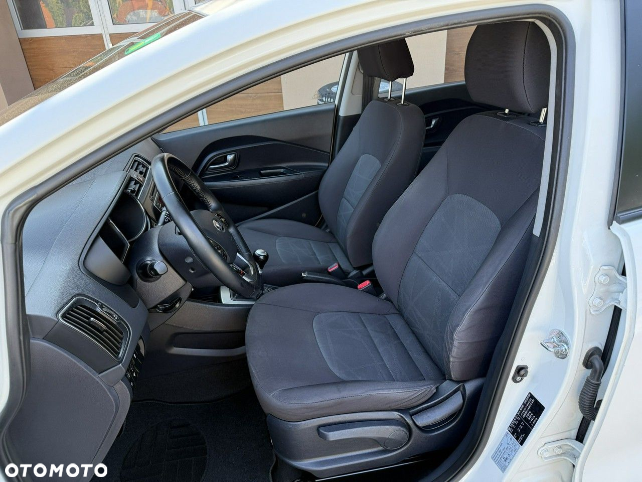 Kia Rio 1.2 Business Line - 17