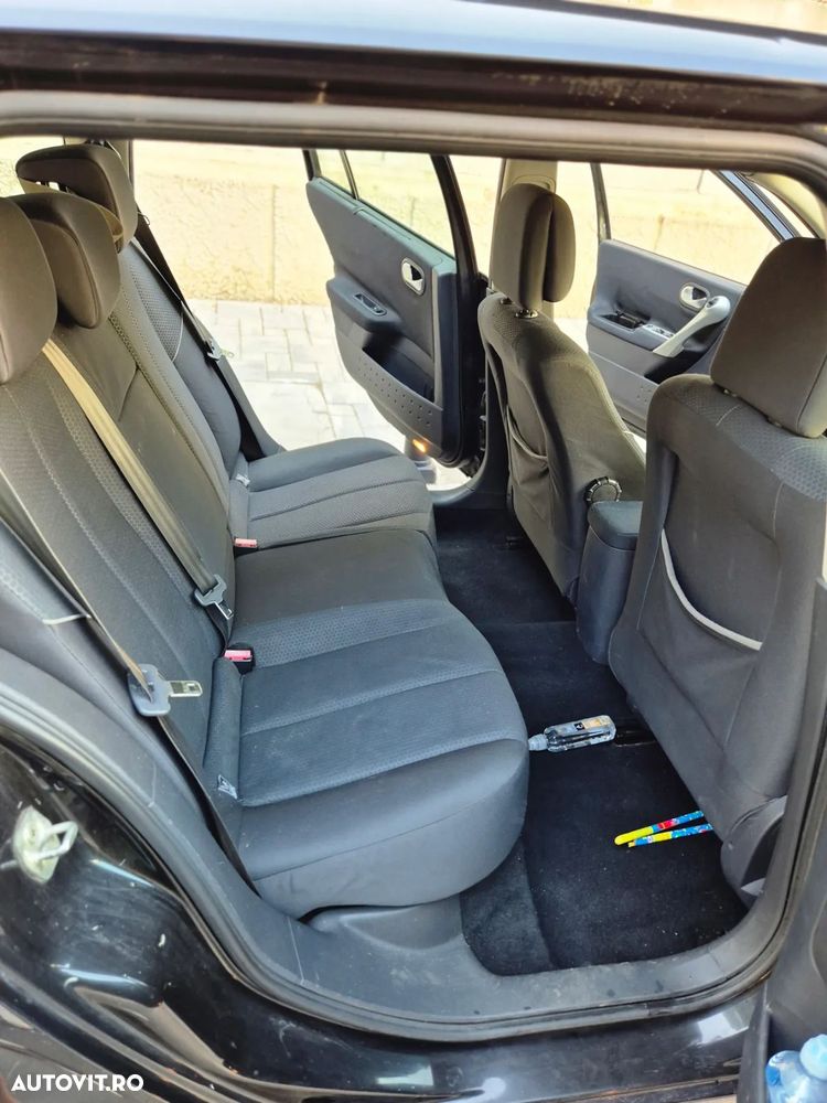 Renault Megane II Sedan 1.6 Influence - 25