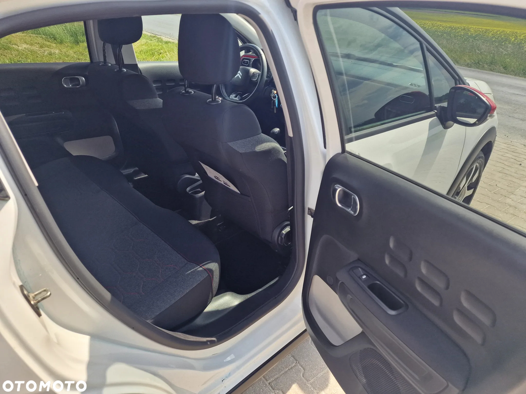 Citroën C3 1.2 PureTech Shine - 27