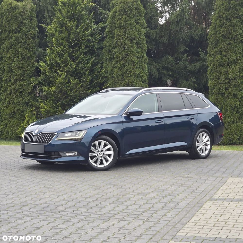 Skoda Superb 2018 photo 2