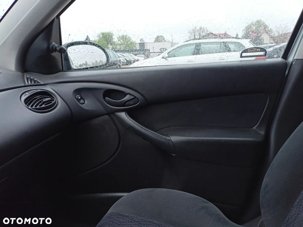 Ford Focus - 13