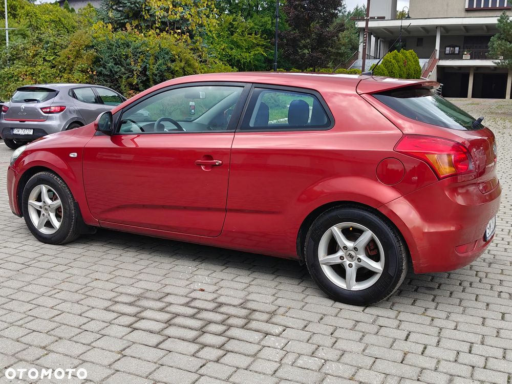 Kia Ceed - 29