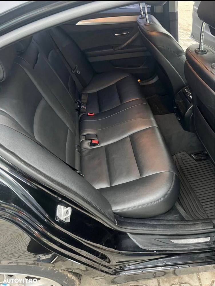 BMW Seria 5 525d xDrive Aut. Modern Line - 7