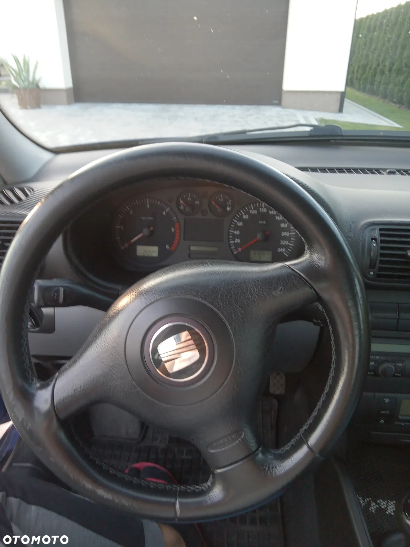 Seat Leon 1.9 TDI Signo - 4