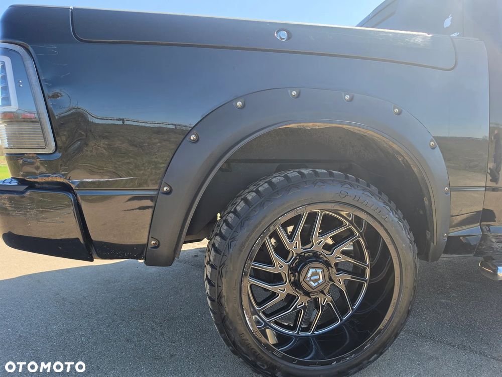 Dodge RAM - 15