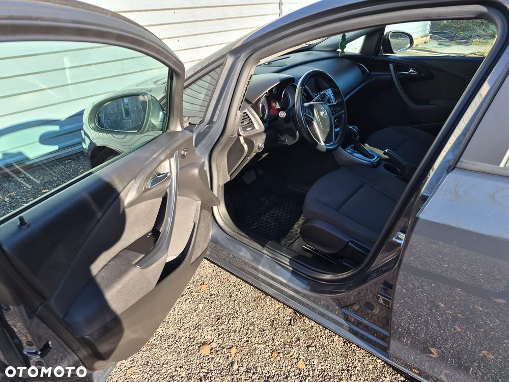 Opel Astra 1.4 T Cosmo - 8