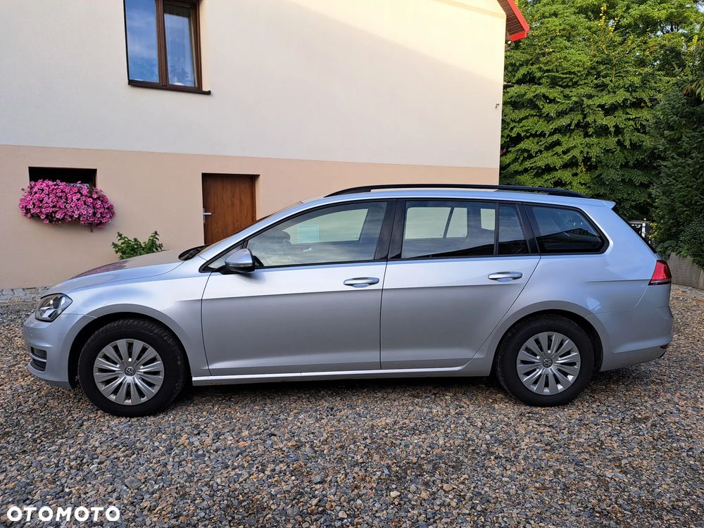 Volkswagen Golf 1.6 TDI Comfortline - 4