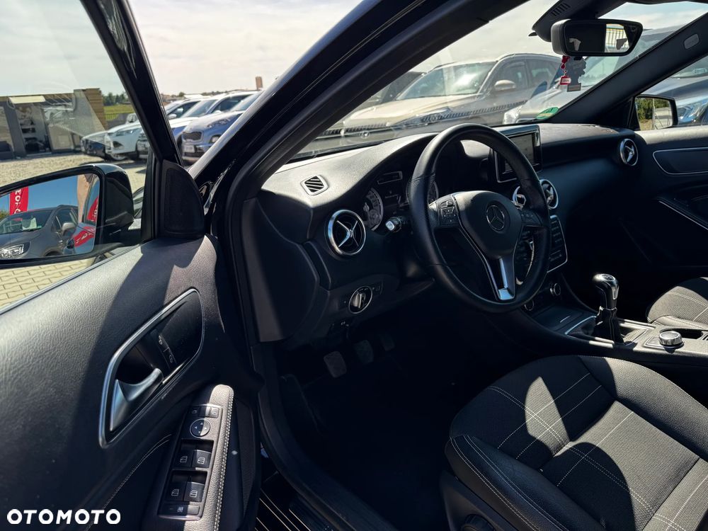 Mercedes-Benz Klasa A 180 (BlueEFFICIENCY) - 11