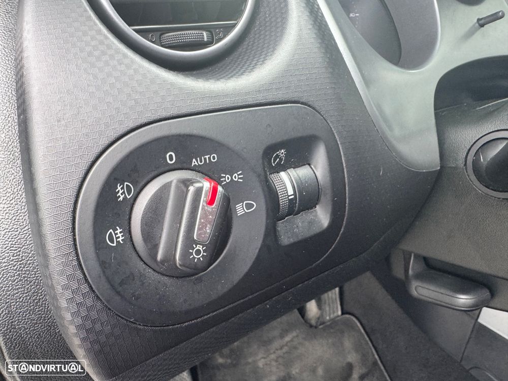 SEAT Altea 1.6 TDI Sport DPF - 19