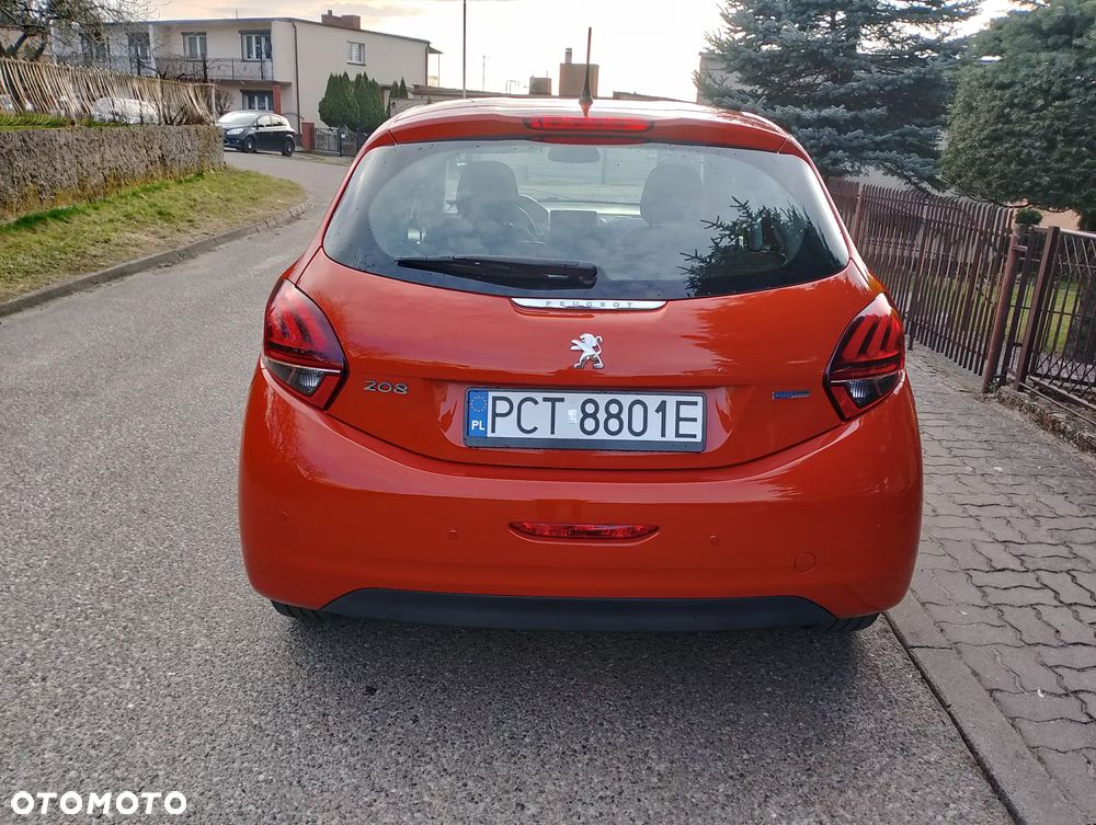 Peugeot 208 82 PureTech Style - 10