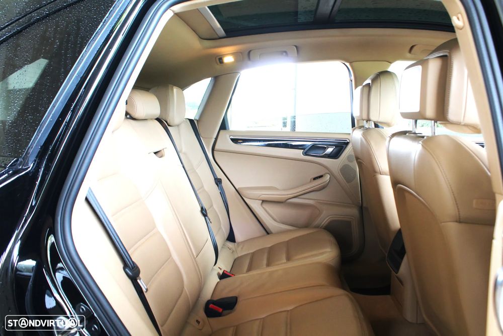 Porsche Macan S - 54