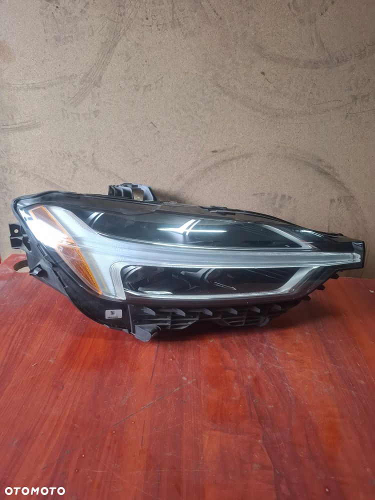 Volvo XC60 II Lampa Prawa Przód Full Led USA 31420416 - 1