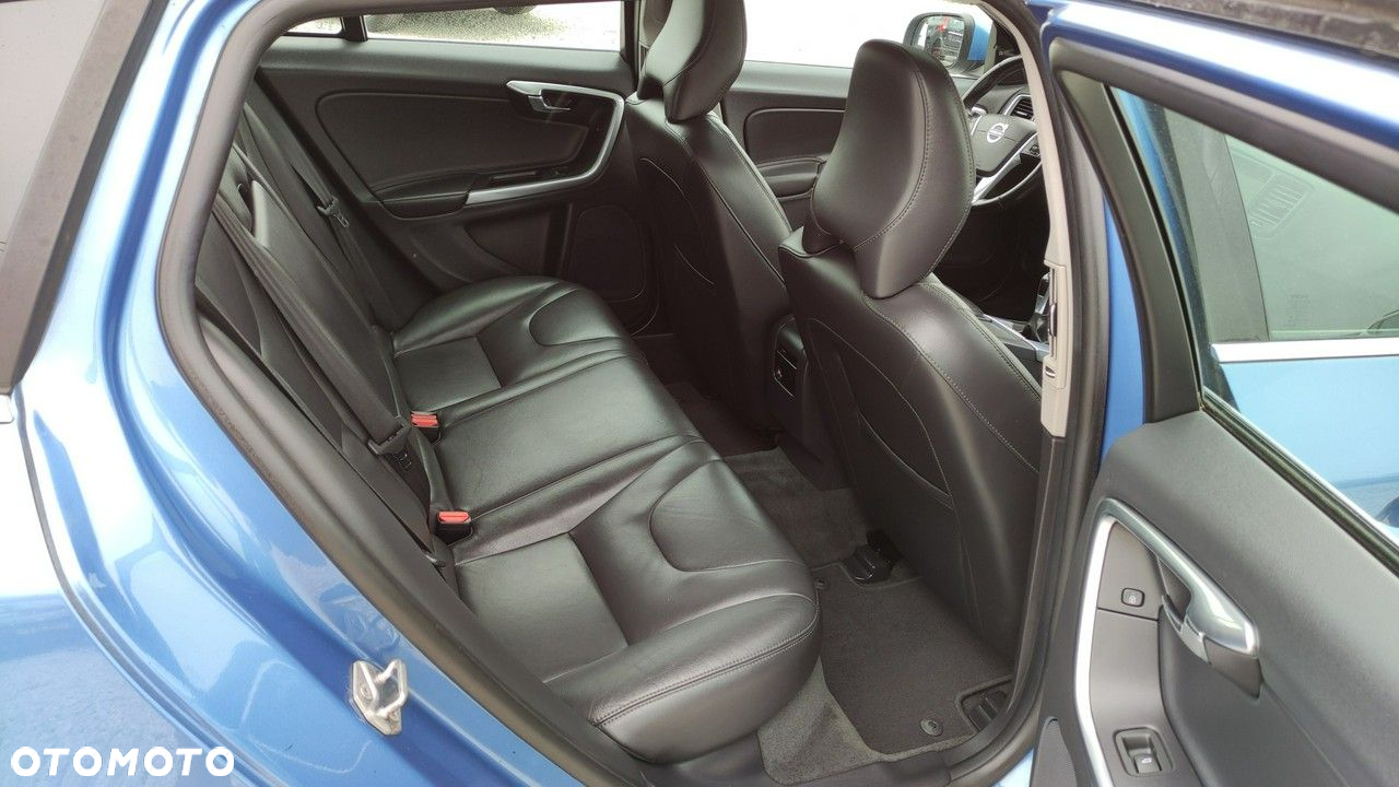 Volvo V60 - 24