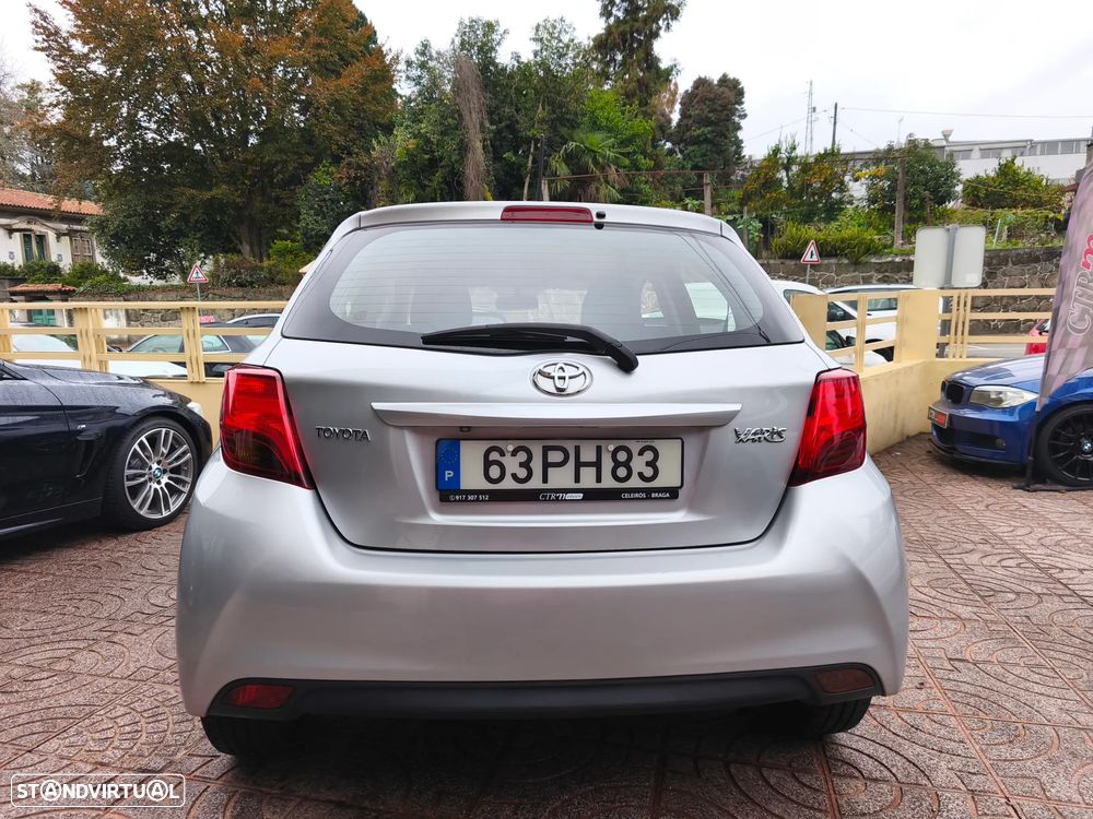 Toyota Yaris 1.4 D-4D Comfort 99g - 11