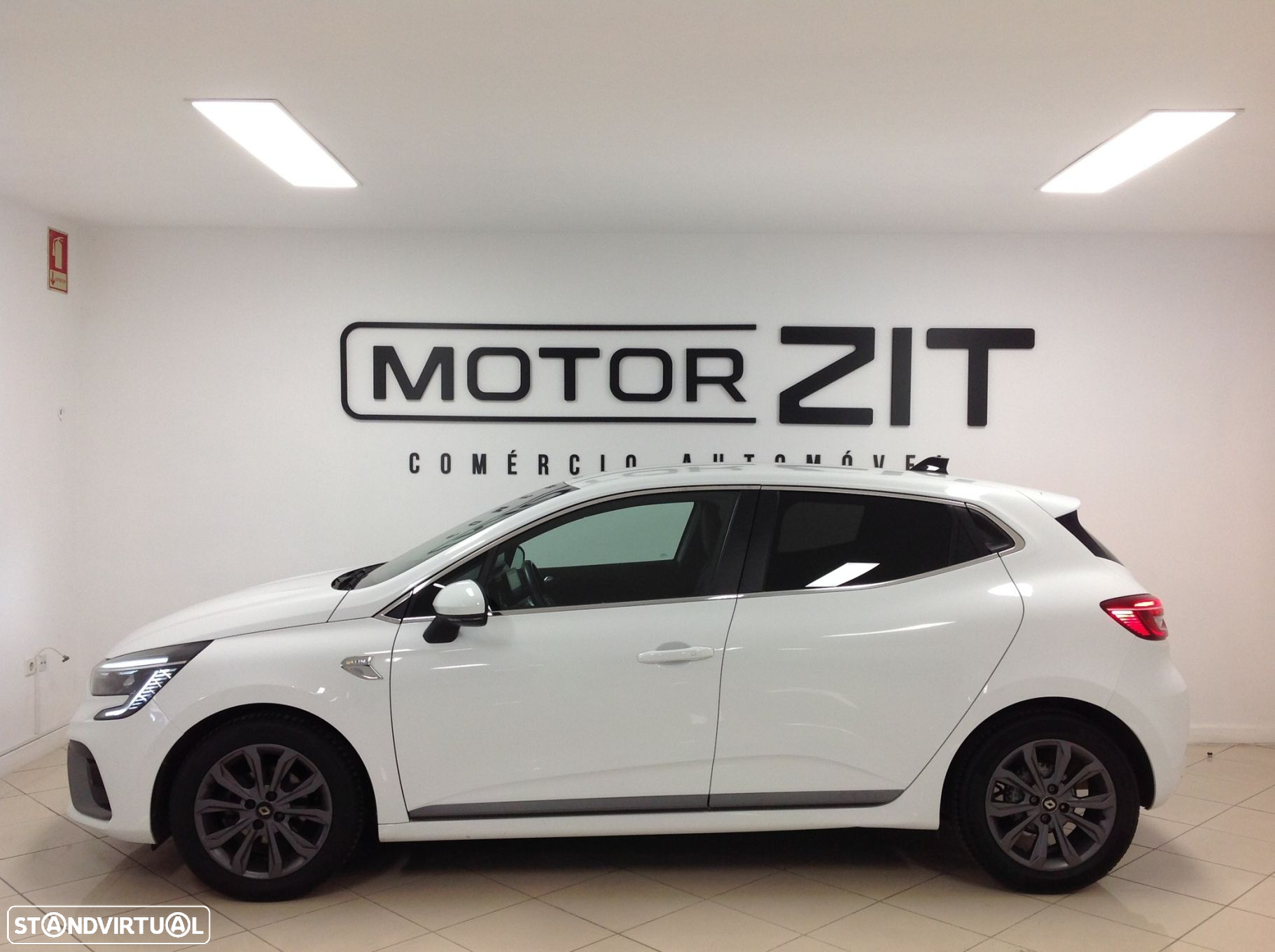 Renault Clio 1.0 TCe RS Line - 4