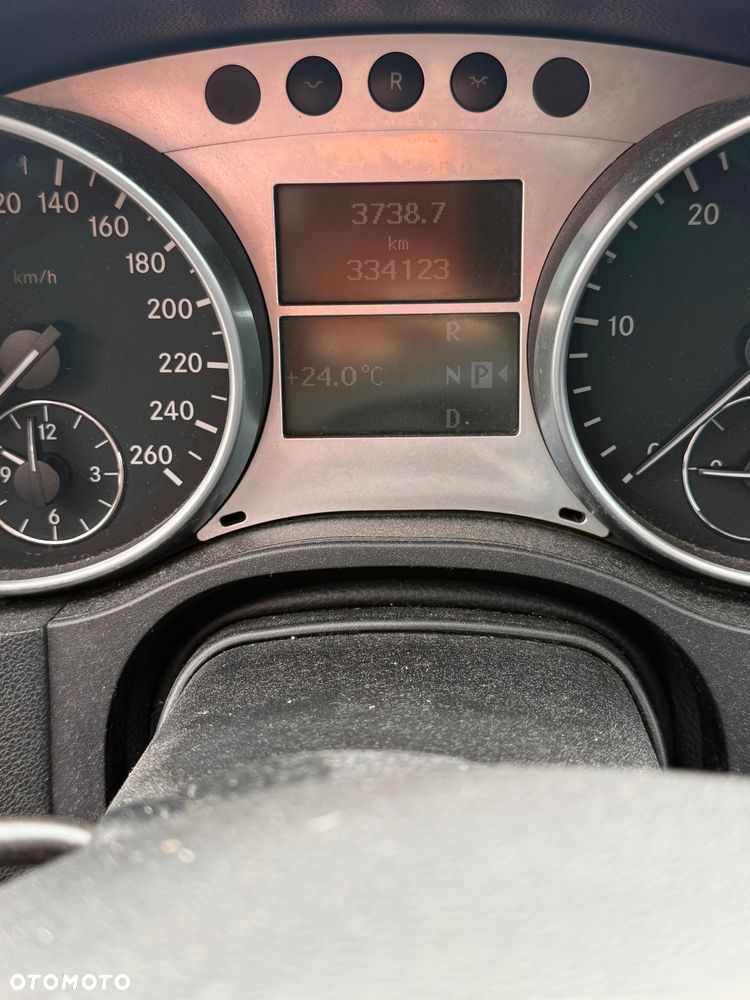 Mercedes-Benz ML - 6