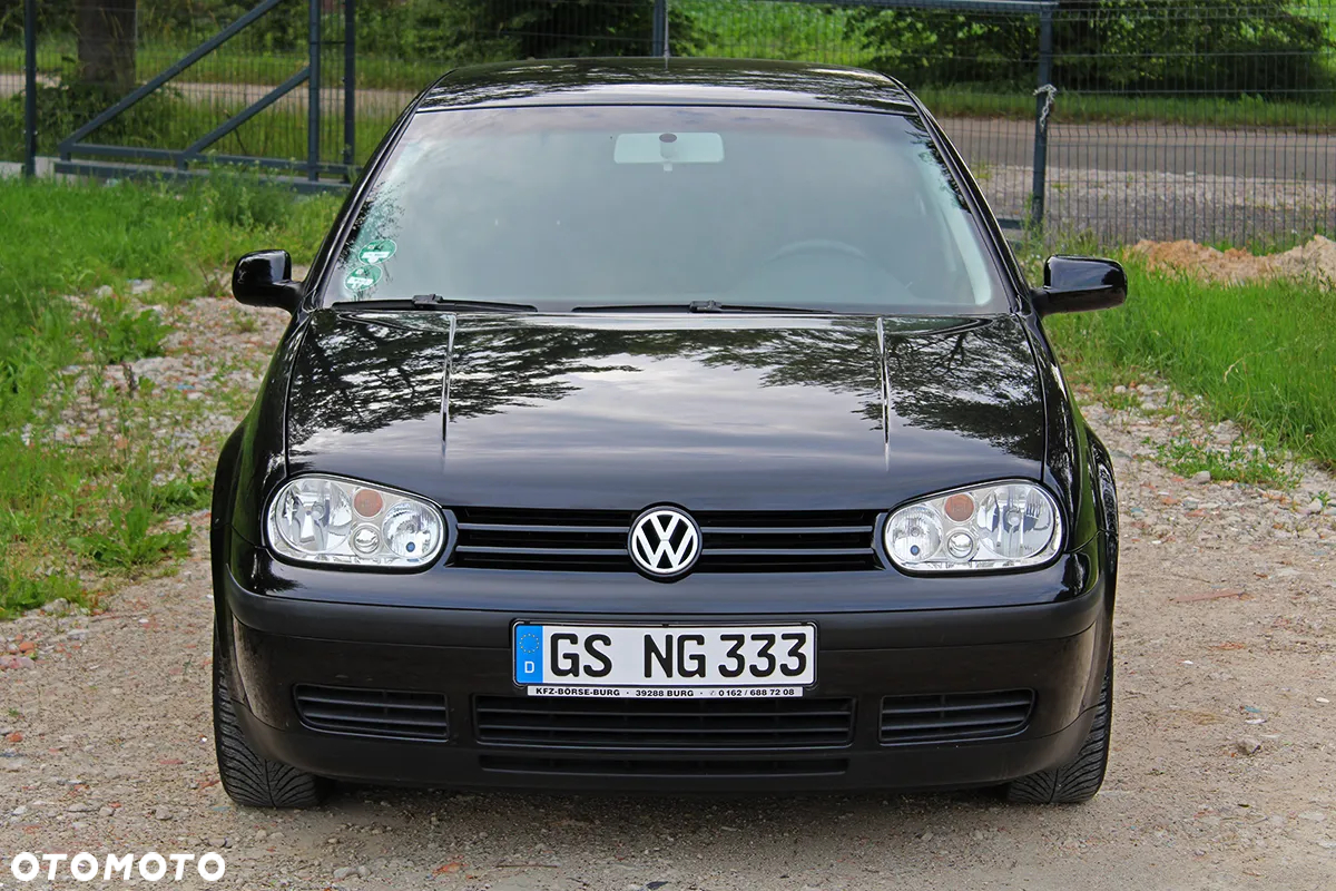 Volkswagen Golf - 8