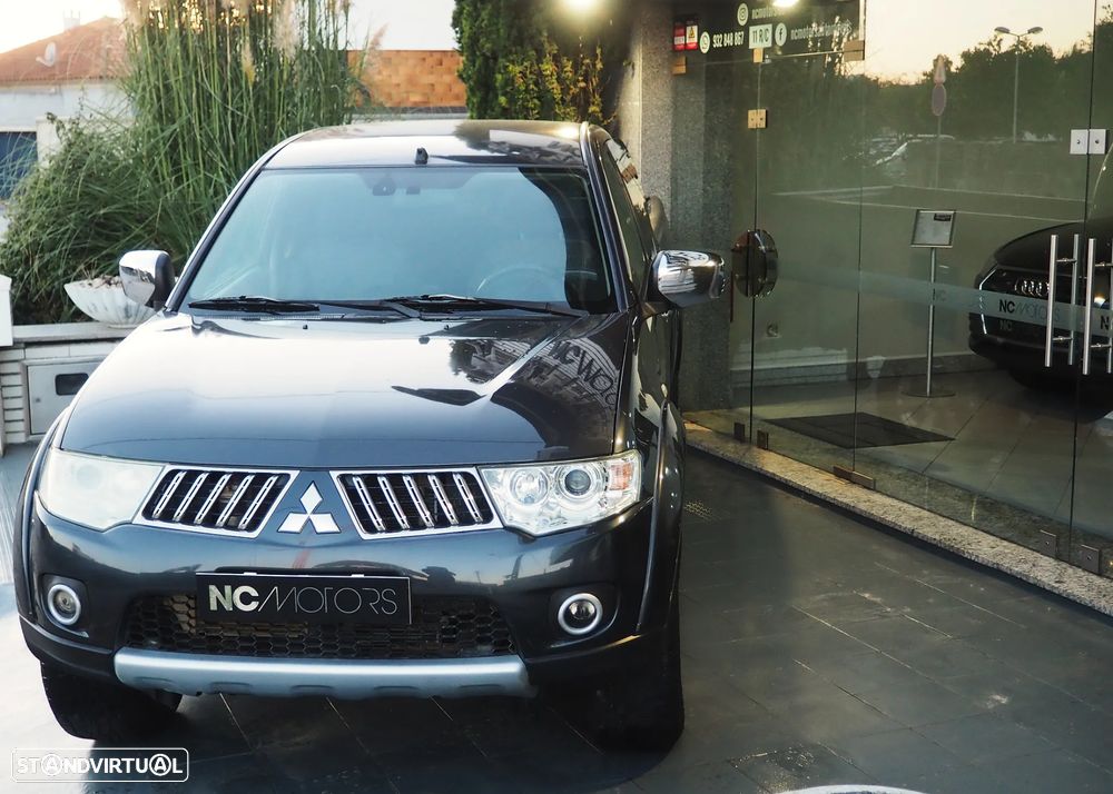 Mitsubishi L200 2.5 DI-D Club Invite 3L CC 4WD - 3