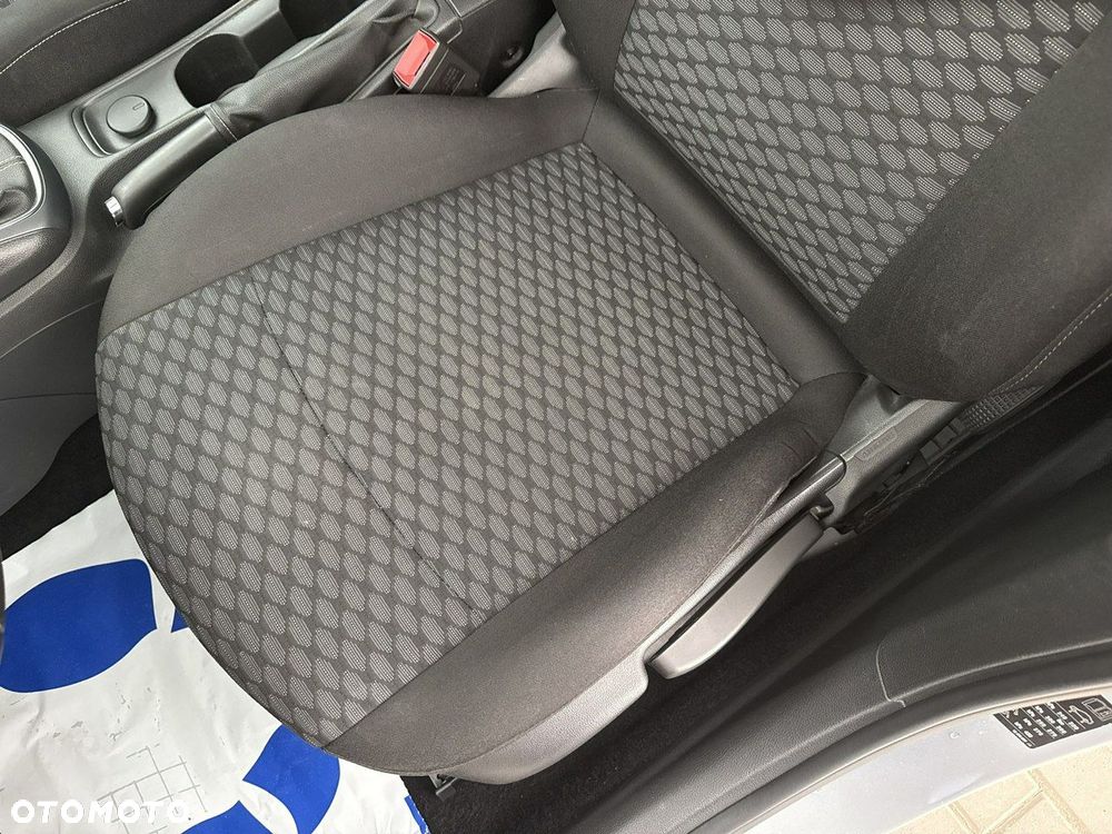 Opel Astra - 18