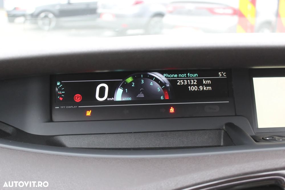 Renault Grand Scenic ENERGY dCi 130 S&S Bose Edition - 9