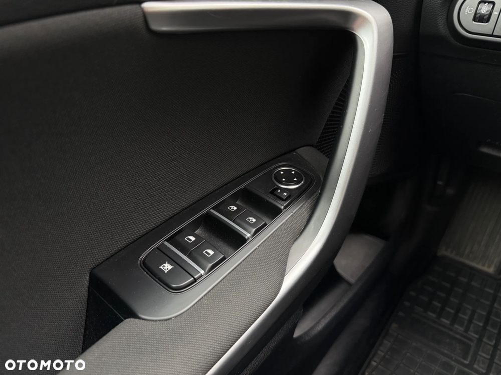 Kia XCeed - 19