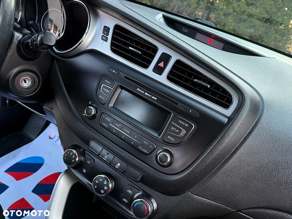 Kia Ceed 1.6 GDI XL - 19