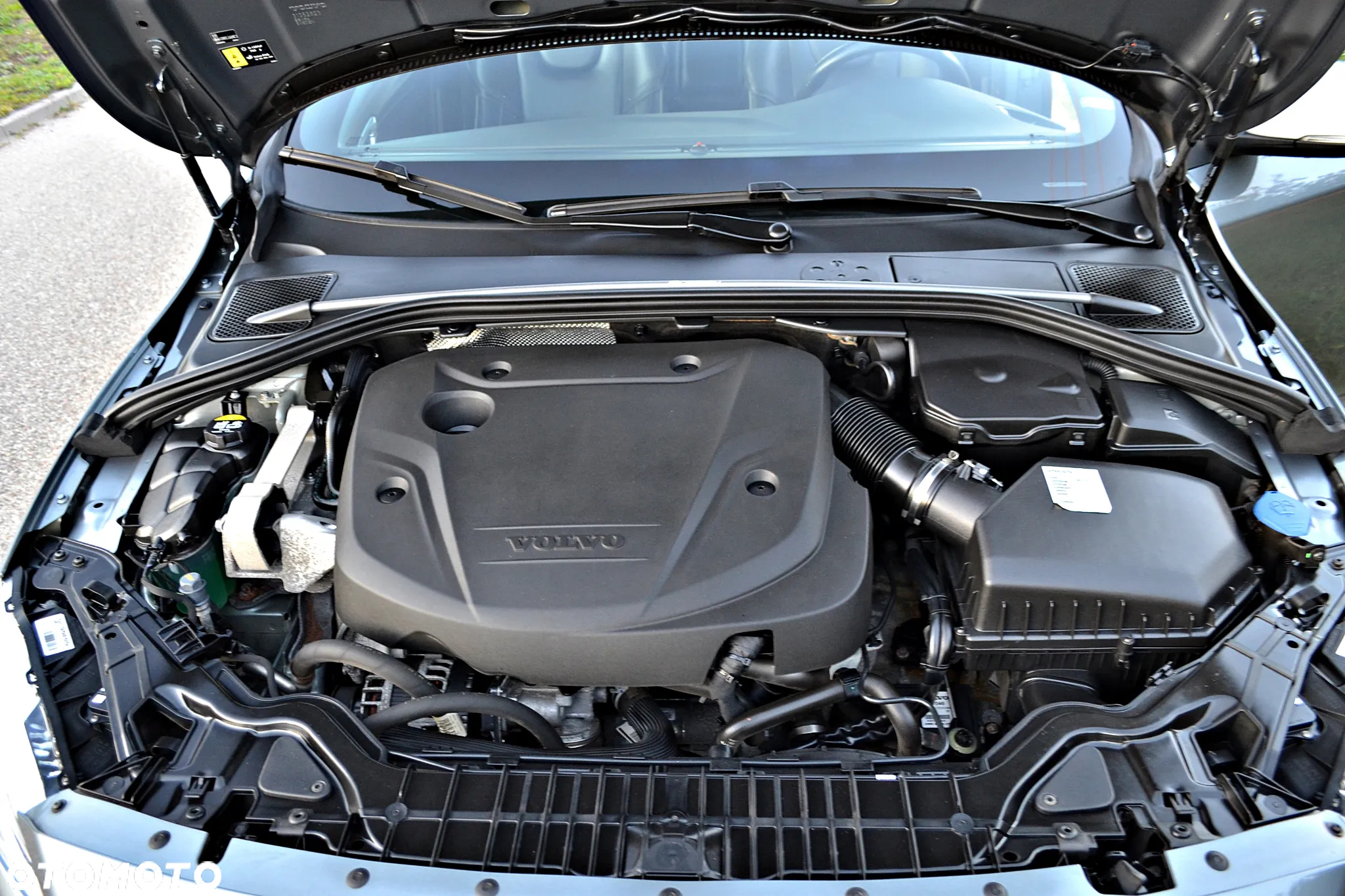Volvo S60 D4 Geartronic RDesign - 35
