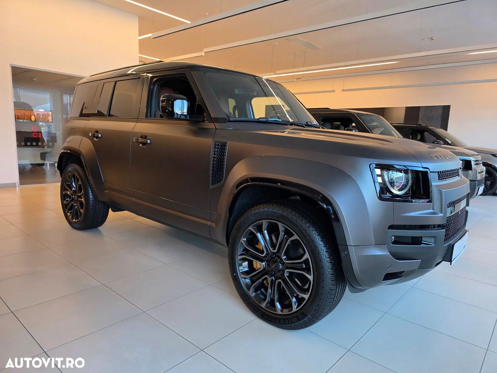 Land Rover Defender - 4
