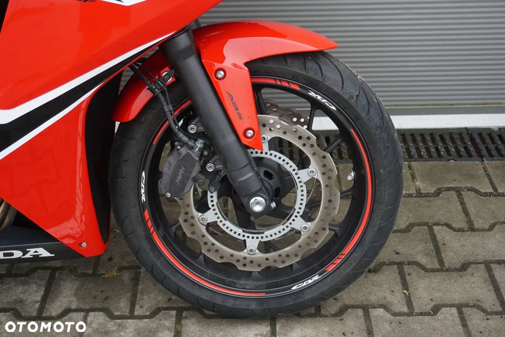Honda CBR - 9