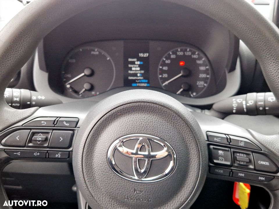 Toyota Yaris 1.5 VVT-i HSD Active - 17