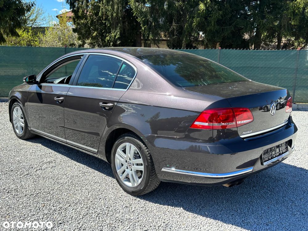 Volkswagen Passat 2.0 TDI DSG BlueMotion Technology Business Edition - 5