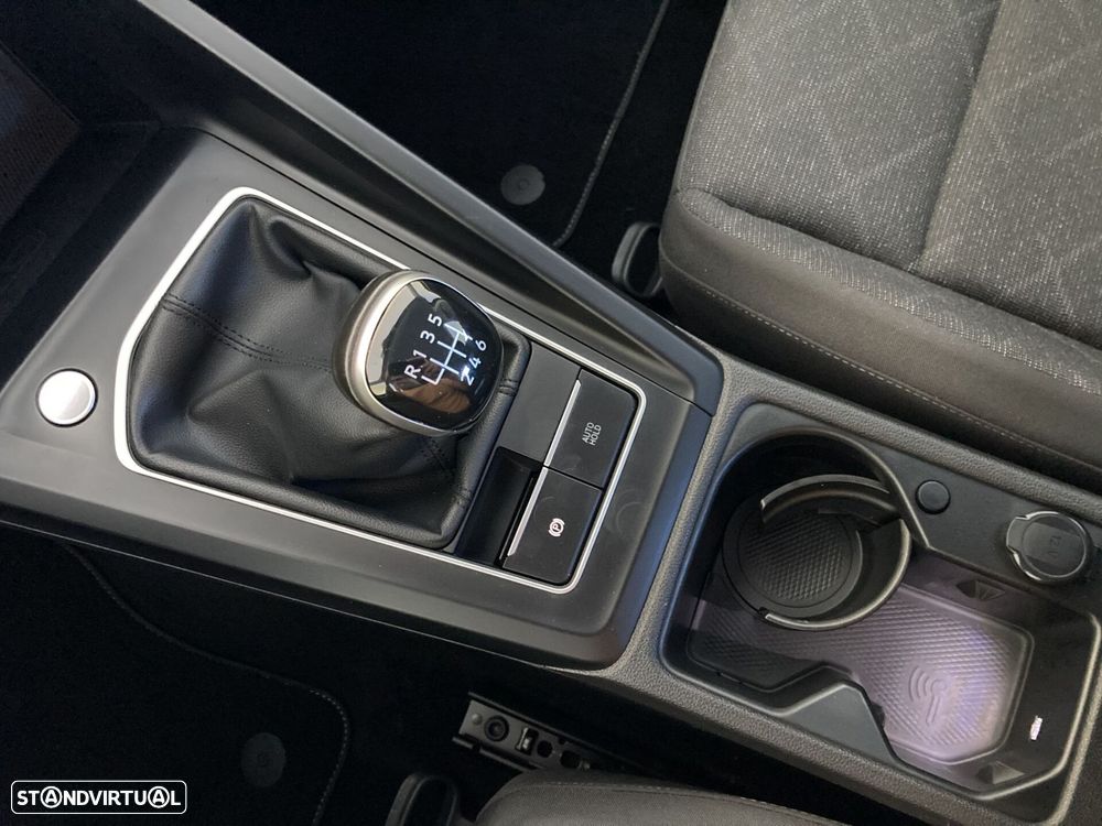 VW Golf 1.0 TSI Life - 29