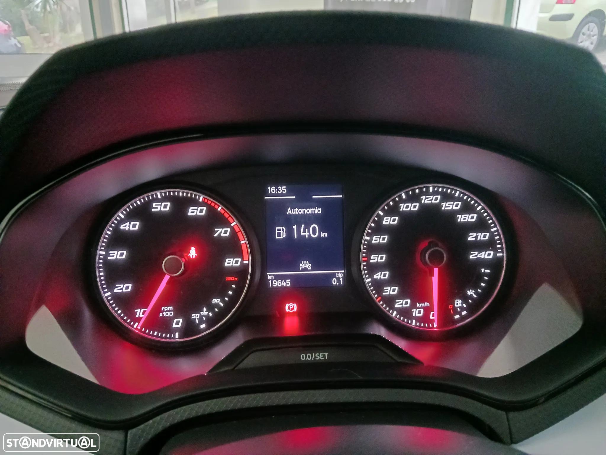 SEAT Arona 1.0 TSI FR - 12