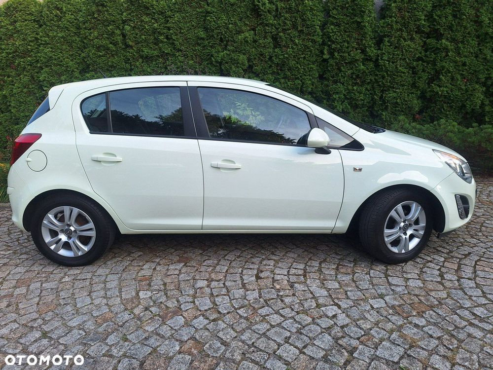 Opel Corsa 1.2 16V 111 - 2