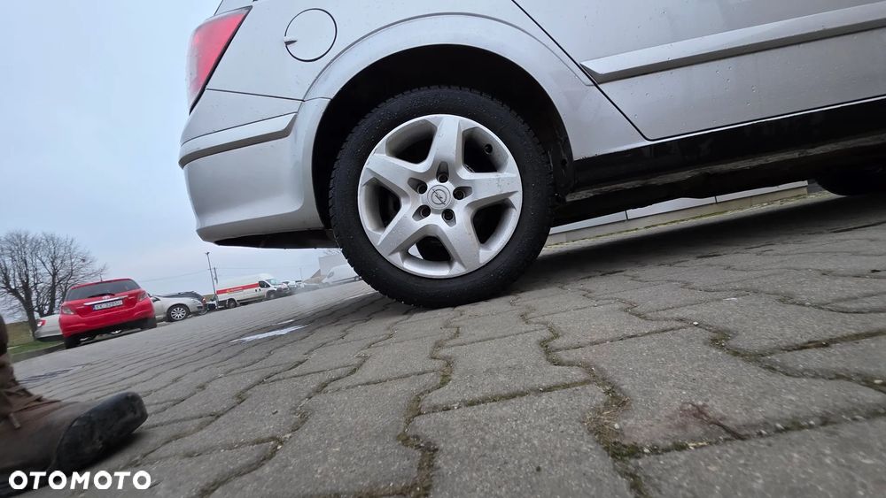 Opel Astra 1.7 CDTI DPF Color Edition - 31