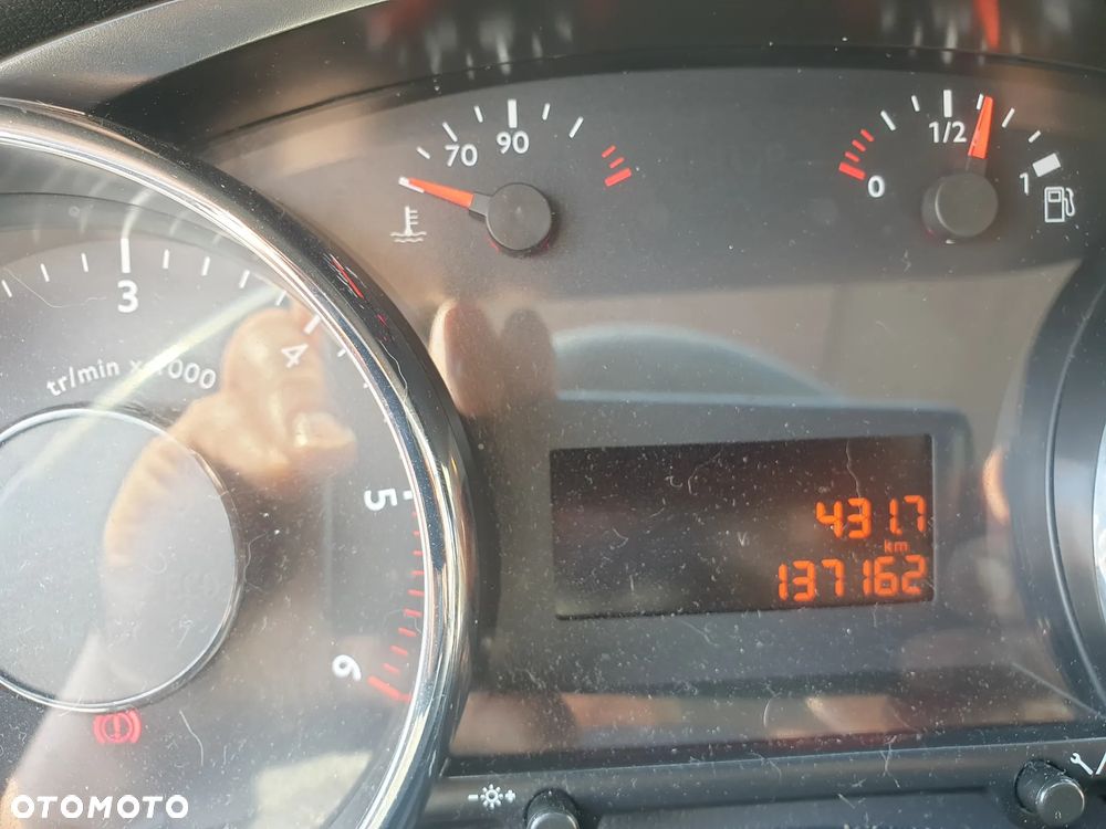 Peugeot 3008 1.6 HDi Access - 15