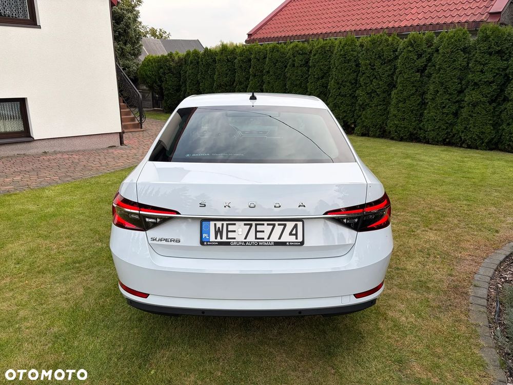 Skoda Superb 2.0 TDI SCR Style DSG - 8