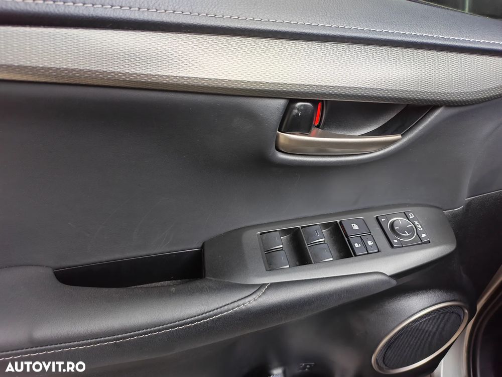 Lexus Seria NX 300h AWD F Sport - 11
