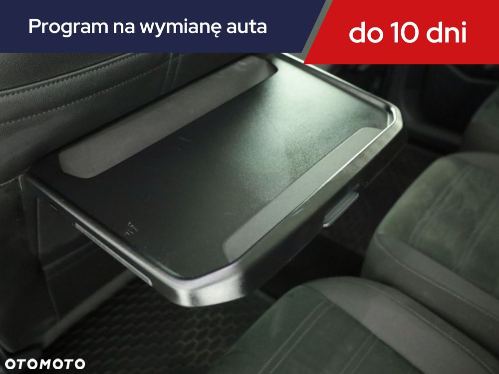 Volkswagen Touran - 22