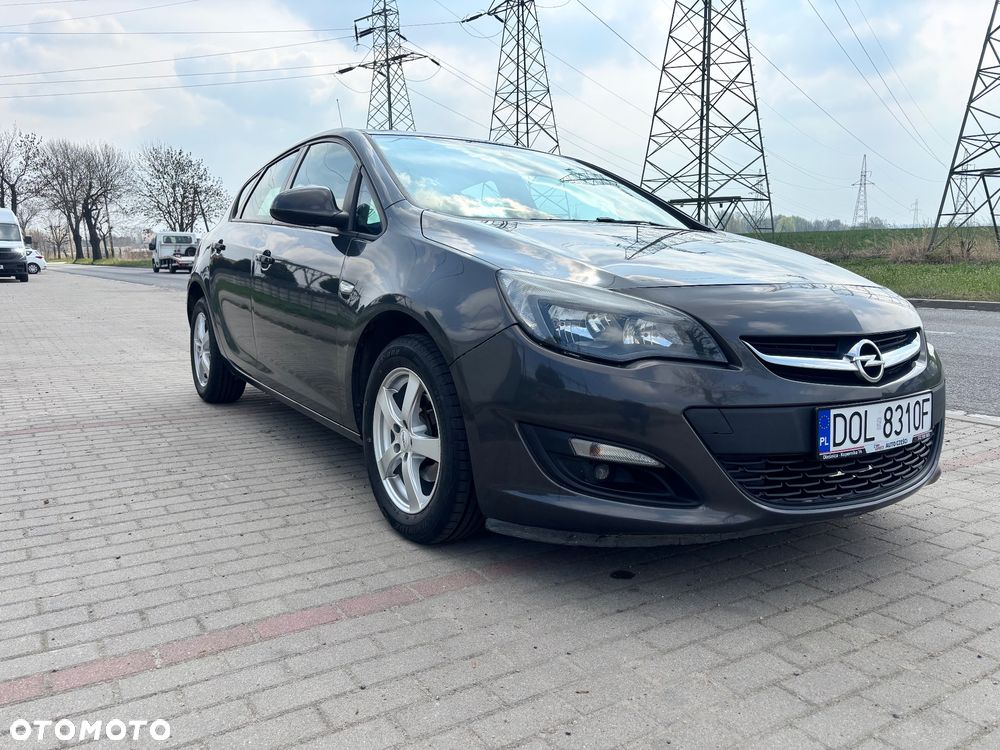 Opel Astra 1.6 Essentia - 12