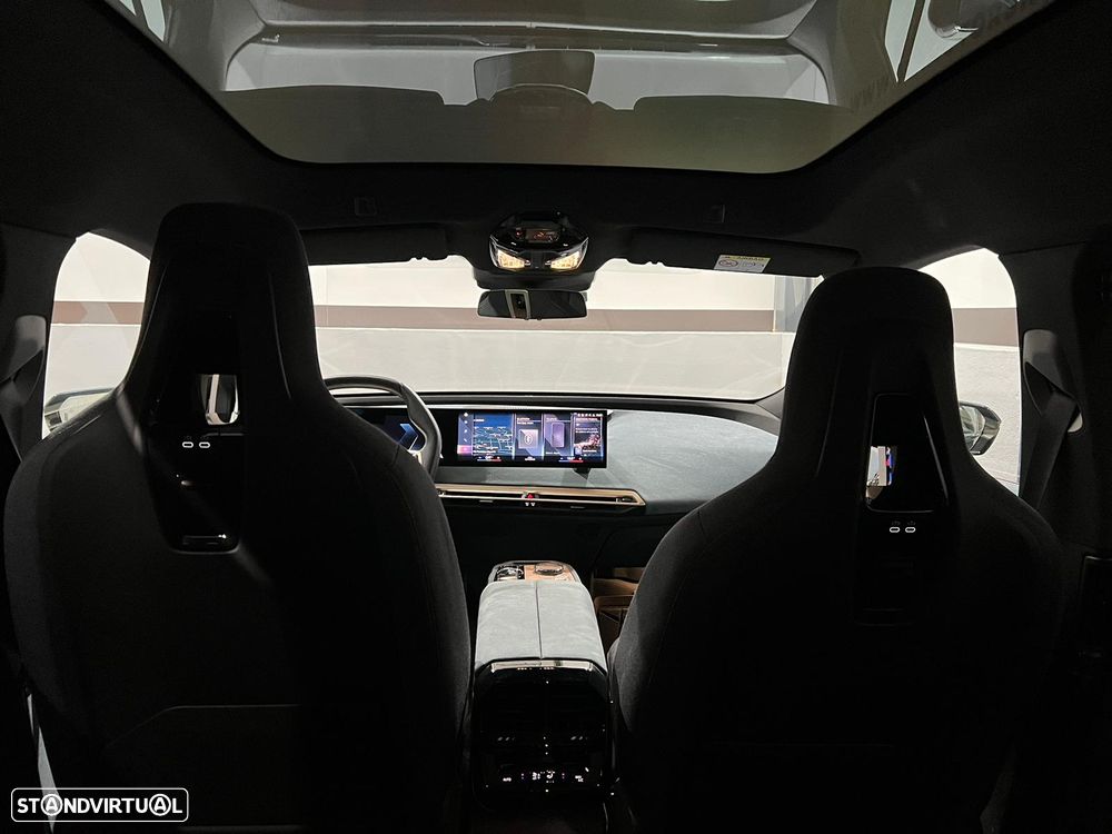 BMW iX xDrive 40 - 12