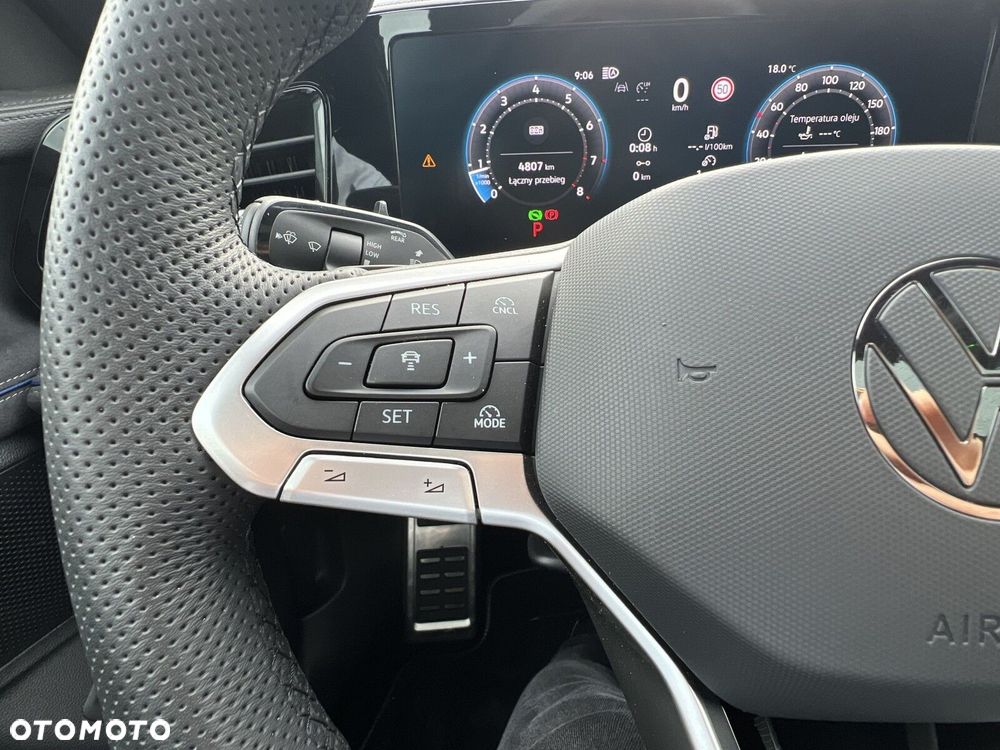 Volkswagen Passat - 15