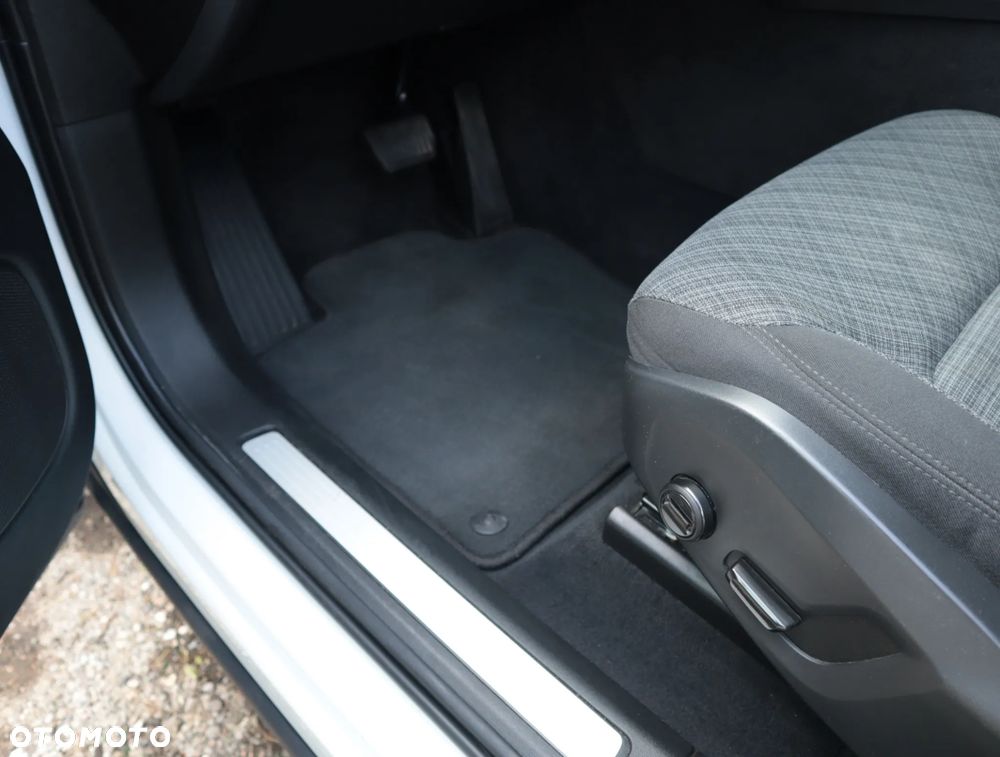 Volvo XC 60 B4 D AWD Geartronic Inscription - 15