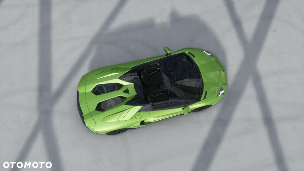 Lamborghini Aventador - 11