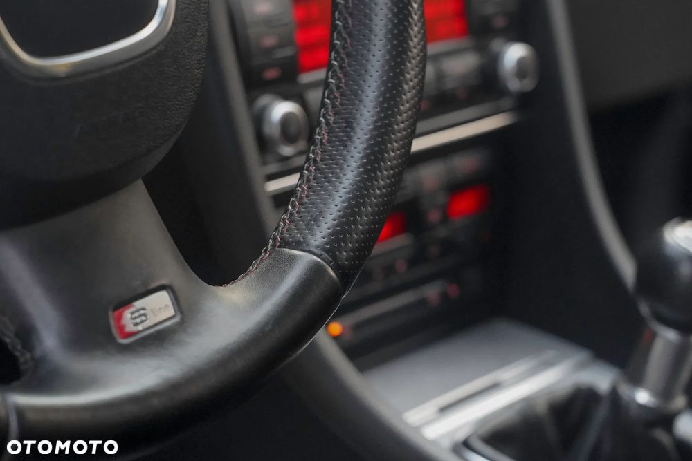 Audi A4 Avant 2.0 TDI DPF - 7